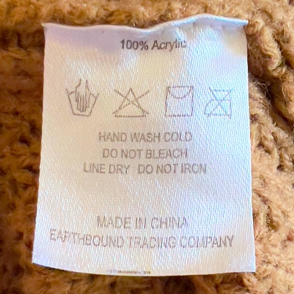 Earthbound Knit Tan Sweater - Adjustable length on front - Size US Women’s M - Picture 6 of 6